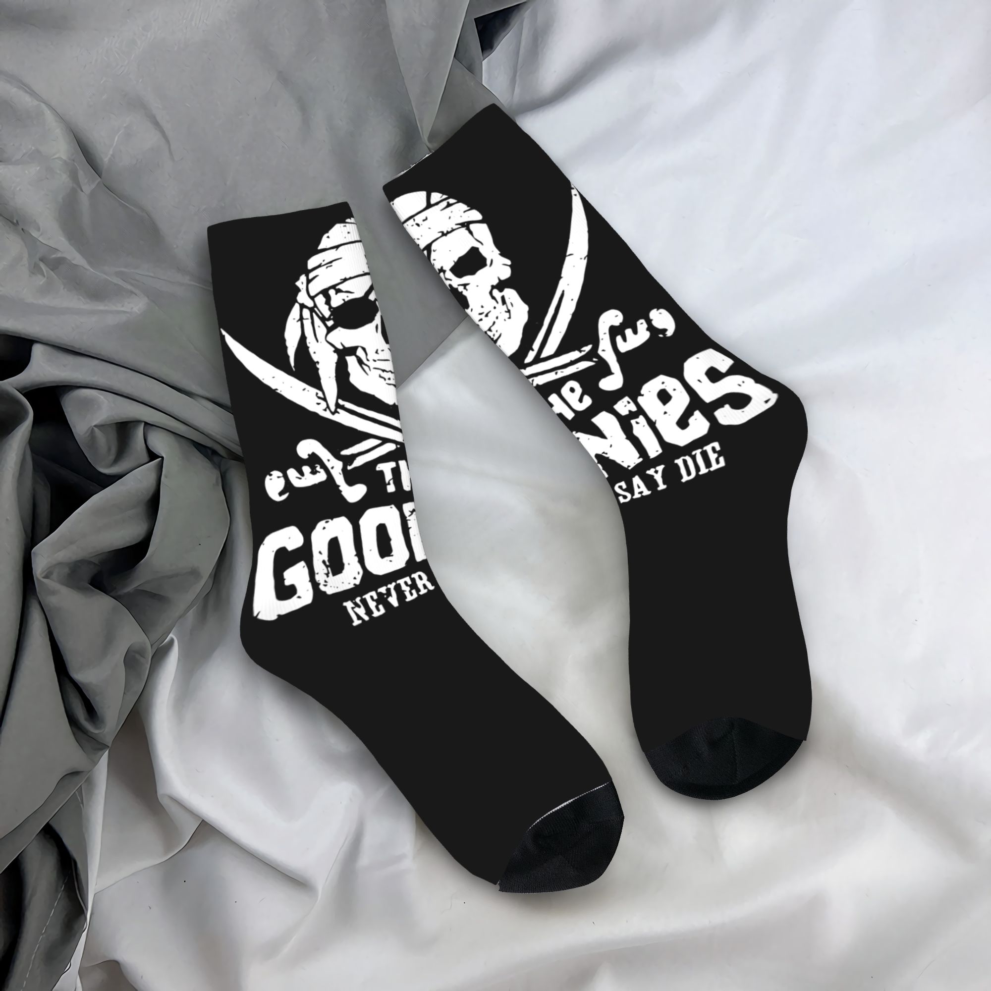 Custom Novelty Men's The Gooni - Dress Sock Men reseña y precio